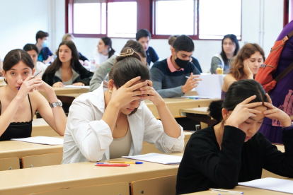 Alumnos en un examen de EBAU en el distrito de Valladolid. ICAL.