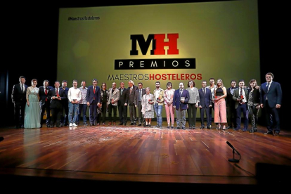 León acoge la segunda entrega de los Premios Maestros Hosteleros.-ICAL