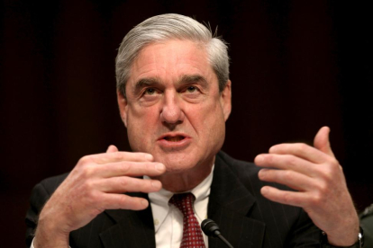 Robert Mueller, en una comparecencia ante el Senado cuando dirigía el FBI, en el 2011.-REUTERS / JASON REED