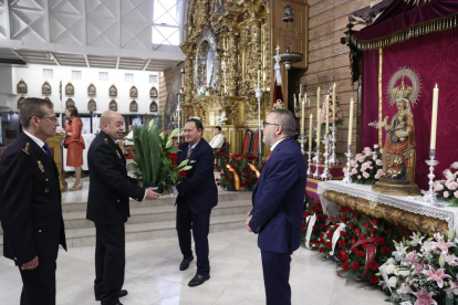 Ofrenda Floral a la Virgen de San Lorenzo en Valladolid.- PHOTOGENIC