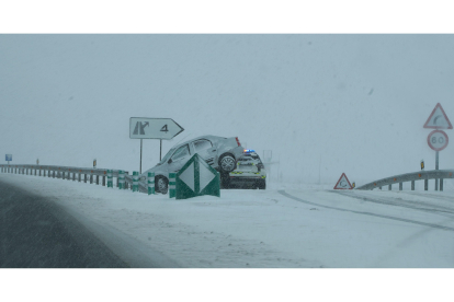 Nieve en las carreteras de la provincia de Valladolid.- ICAL
