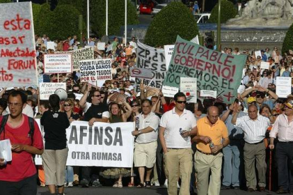 Manifestación de afectados de Afinsa y Fórum Filatélico, en Madrid, en el 2006.-Foto: ARCHIVO / AGUSTÍN CATALÁN