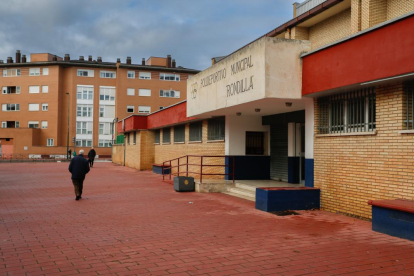 Barrio de La Rondilla, Polideportivo Rondilla en la calle Torquemada en la actualidad. - J.M. LOSTAU