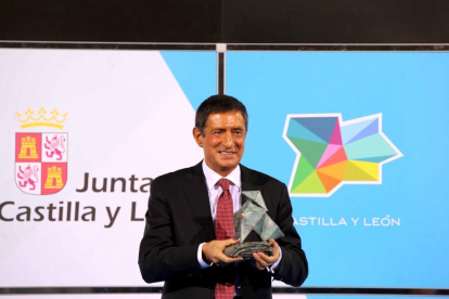 Jesús Fonseca, premio Francisco de Cossío a la Trayectoria-ICAL