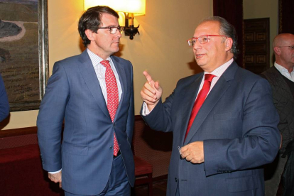 el secretario autonómico del PP, Alfonso Fernández Mañueco, y Eduardo Fernández-Ical