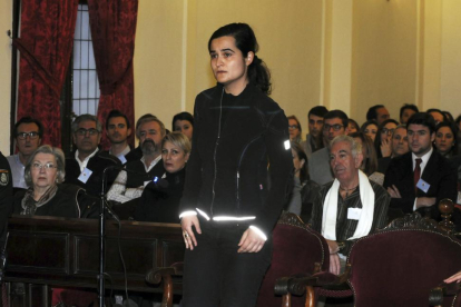 Segunda jornada del juicio por la muerte violenta de Isabel Carrasco en la Audiencia Provicial de León. En la imagen, periodistas en la sala de prensa durante la declaración de Triana Martínez-EFE/ J. CASARES (POOL)