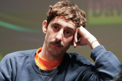 Enric Auquer en el Auditorio Fundos para el encuentro de nominados. -J.M. LOSTAU