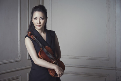 La violinista Akiko Suwanai. | TAKAKI KUMADI
