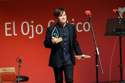 El Vallisoletano, Fernando del Val, ayer, tras recibir el premio ‘El Ojo Crítico’ de Poesía.-ICAL