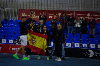 España celebrando el título en Valladolid. / EL MUNDO