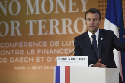 Macron durante su intervención en la conferencia.-AP / ERIC FEFERBERG