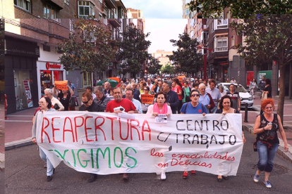 Protestas por el Centro de Especialidades Delicias-@TomaLaPalabraVA