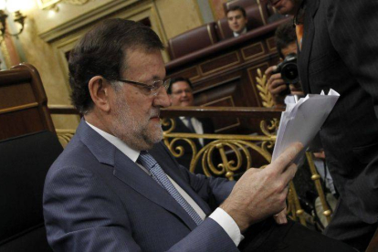 El presidente del Gobierno, Mariano Rajoy, al inicio de la sesión de control al Ejecutivo.-Foto: EFE