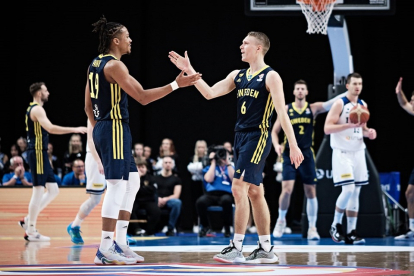 Melwin Pantzar, ayer con Suecia en Tallin. / FIBA