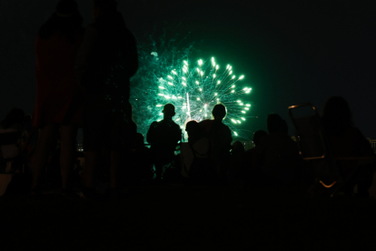 Fuegos artificiales en la jornada de jueves: Pirotecnia Tamarit. / PHOTOGENIC/ CARLOS LLORENTE