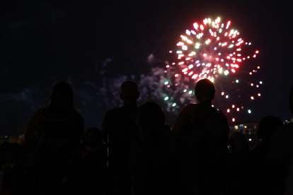 Fuegos artificiales en la jornada de jueves: Pirotecnia Tamarit. / PHOTOGENIC/ CARLOS LLORENTE