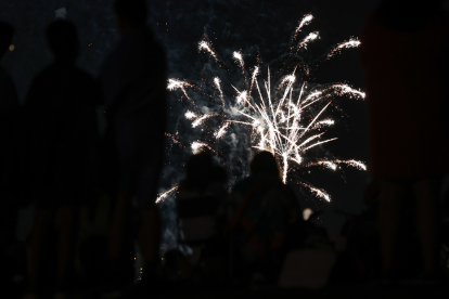 Fuegos artificiales en la jornada de jueves: Pirotecnia Tamarit. / PHOTOGENIC/ CARLOS LLORENTE