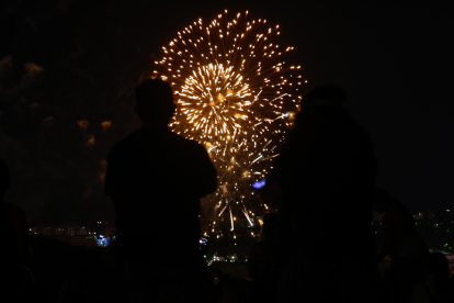 Fuegos artificiales en la jornada de jueves: Pirotecnia Tamarit. / PHOTOGENIC/ CARLOS LLORENTE