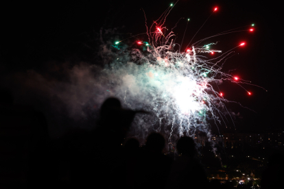 Fuegos artificiales en la jornada de jueves: Pirotecnia Tamarit. / PHOTOGENIC/ CARLOS LLORENTE