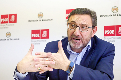 El portavoz del PSOE, Francisco Ferreira. / M. A. S.