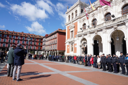 Minuto de silencio en el Ayuntamiento de Valladolid con motivo del 20 aniversario del 11M - ICAL