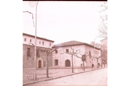 Vistas de la Casa Museo Colón desde la calle Colón de Valladolid - ARCHIVO MUNICIPAL