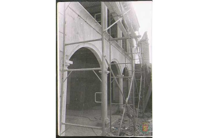 Construcción de la Casa Museo Colón de la Calle Colón de Valladolid en los años 70 - ARCHIVO MUNICIPAL