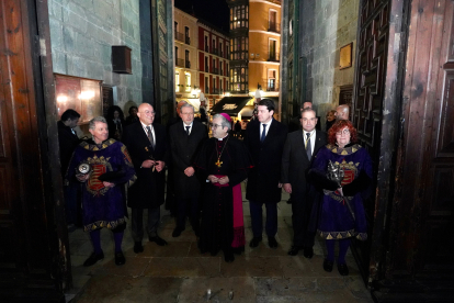 El periodista Luis Jaramillo pronuncia el pregón de la Semana Santa de Valladolid 2024.-ICAL