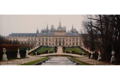 El Palacio Real de la Granja de San Ildefonso durante el videoclip '313'. -YOUTUBE RESIDENTE