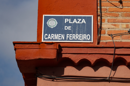 La plaza Carmen Ferreiro del barrio de San Pedro Regalado de Valladolid - J.M. LOSTAU