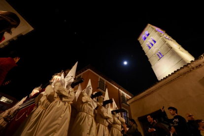 Procesión del Perdón y la Esperanza con el paso 'Jesús de la Esperanza'