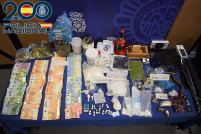 Dinero y droga incautada en la operación contra la droga de Valladolid