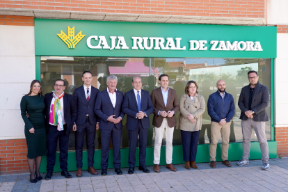 Inauguración oficial de la oficina de Caja Rural de Zamora en Arroyo de la Encomienda (Valladolid)