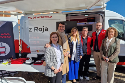 Cruz Roja Valladolid incorpora dos nuevos vehículos eco a su flota para la atención integral financiados por fondos europeos