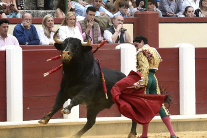 Corrida de toros en la plaza del coso de Zorrilla