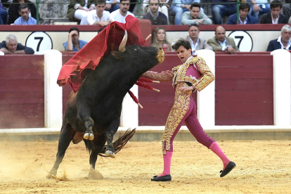 Corrida de toros en la plaza del coso de Zorrilla