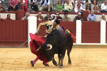 Corrida de toros en la plaza del coso de Zorrilla