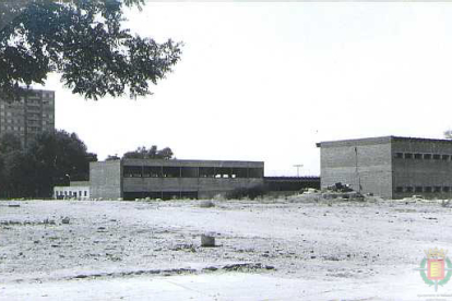Obras de construcción del Instituto Núñez de Arce en 1961