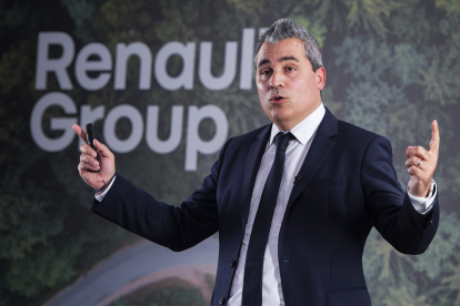 El presidente director general de Renault Iberia, Josep María Recasens, durante la charla por el Día Mundial del Medio AmbienteICAL