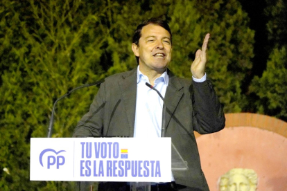 El presidente del Partido Popular de Castilla y León, Alfonso Fernández Mañueco, interviene tras conocer el resultado de las Elecciones Europeas. ICAL