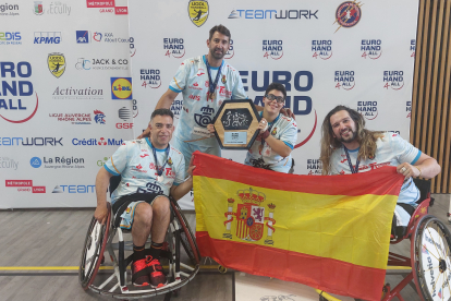 Óscar Perales, Lucía Martín, Javier Calleja y Víctor Fernández, Jhako, lograron ganar con la selección española de balonmano en silla de ruedas