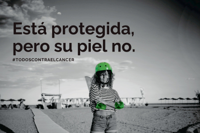 Cartel de la Asociación Española Contra el Cáncer para prevenir el cáncer de piel