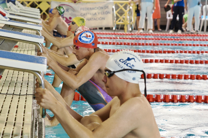 Campeonato de Castilla y León de natación en Río Esgueva