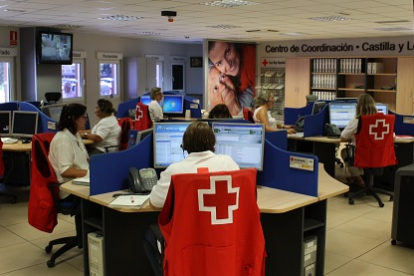 Imagen de archivo del centro de coordinación de Cruz Roja de Castilla y León.