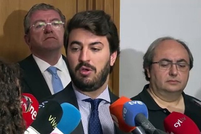 García-Gallardo pide al PP su misma "lealtad" en la polémica migratoria