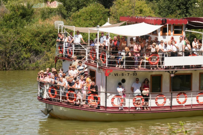 Procesión fluvial de La Virgen del Carmen