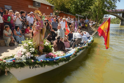 Procesión fluvial de La Virgen del Carmen