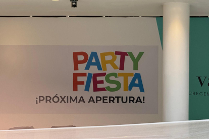 Imagen de este jueves en el local de Vallsur al que estaba previsto que se trasladara Party Fiesta.