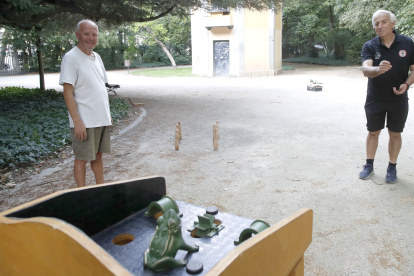 Jornada de juegos tradicionales por el Día de los Abuelos en el Campo Grande