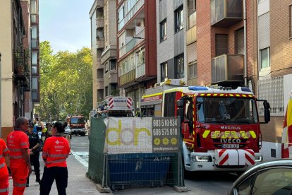 Incendio en la calle Veinte metros